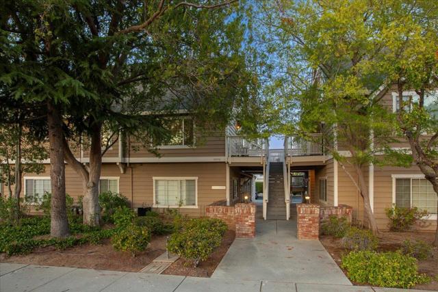 10090 Pasadena Avenue, Cupertino CA: https://media.crmls.org/mediaz/01bc25f0-d0b9-4820-b5e9-2aa89b6588e1.jpg