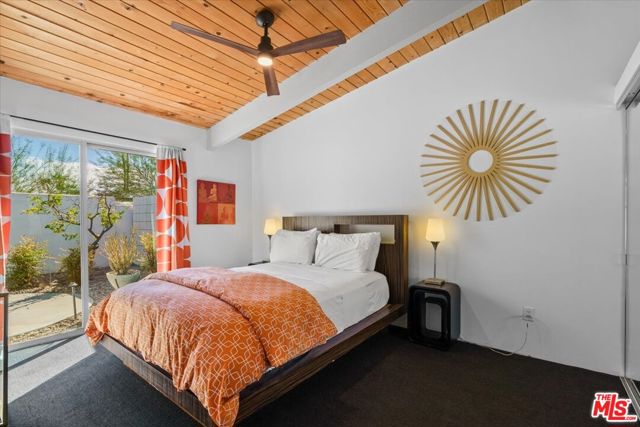 888 E Janet Circle, Palm Springs CA: https://media.crmls.org/mediaz/01bcadec-9d41-40df-8c96-7b57d6c20552.jpg