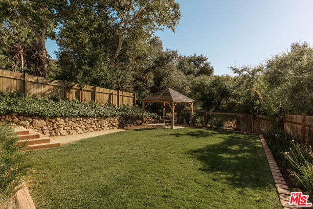 685 Wonder View Drive photo 39