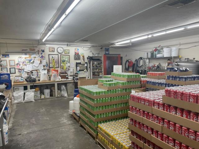 4331 Attawa, Sacramento CA: https://media.crmls.org/mediaz/01bf0913-cd8f-48e3-8dea-6aa05ebbe038.jpg