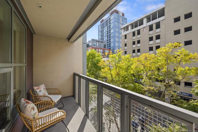 1150 J St, San Diego, California 92101, 1 Bedroom Bedrooms, ,1 BathroomBathrooms,Condominium,For Sale,J St,250019915SD