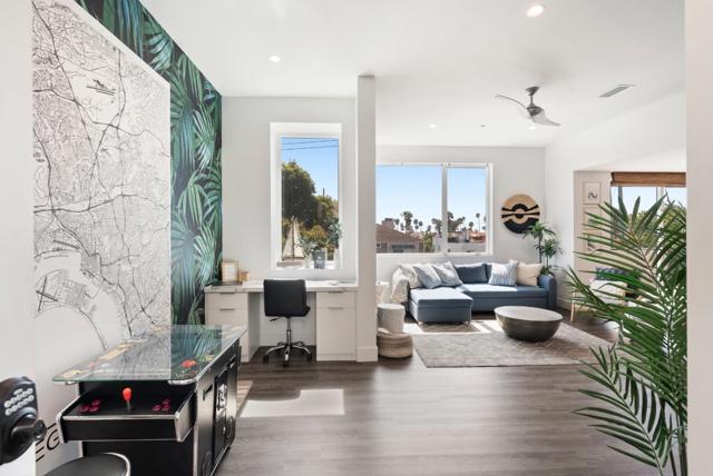 508 N Tremont Street, Oceanside CA: https://media.crmls.org/mediaz/01c06c20-035b-49db-9d3c-68d35b06cfe1.jpg