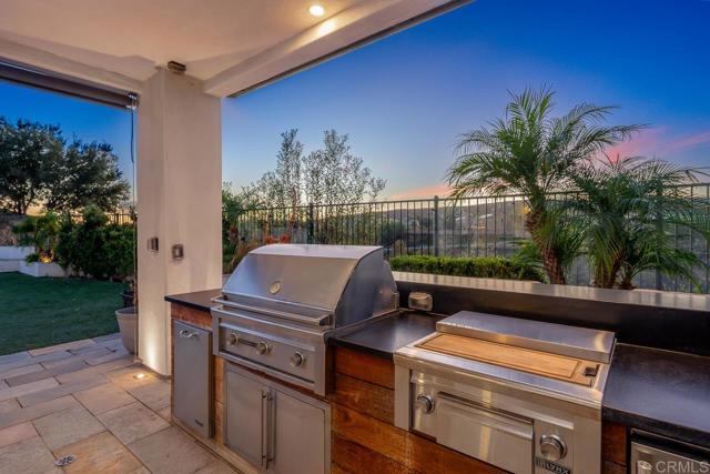 Detail Gallery Image 9 of 63 For 668 via Maggiore, Chula Vista,  CA 91914 - 6 Beds | 6/1 Baths