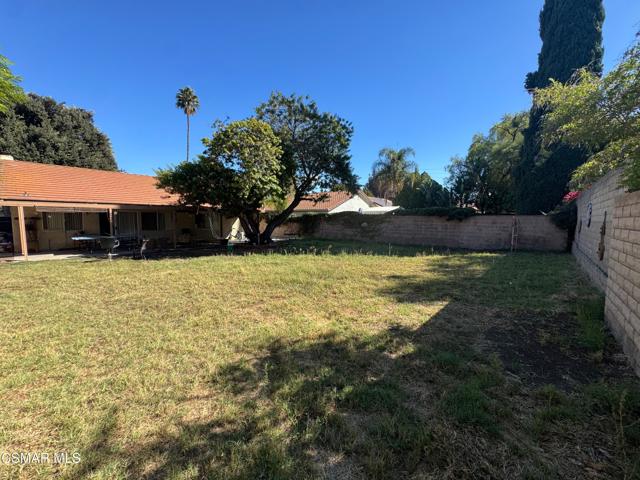 1459 Willowbrook Lane, Simi Valley CA: https://media.crmls.org/mediaz/01c0be4d-373d-40fc-9b3a-4e08170baf40.jpg