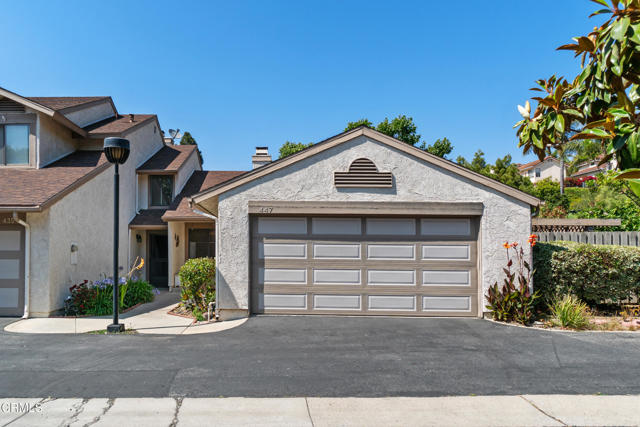 447 Ute Lane, Ventura CA: https://media.crmls.org/mediaz/01c1858d-06ab-48a6-b158-9b14bfc37f9b.jpg