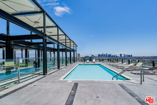 3810 Wilshire Boulevard, Los Angeles CA: https://media.crmls.org/mediaz/01c1f209-50b7-4695-a2cc-f5ce99e93ed5.jpg
