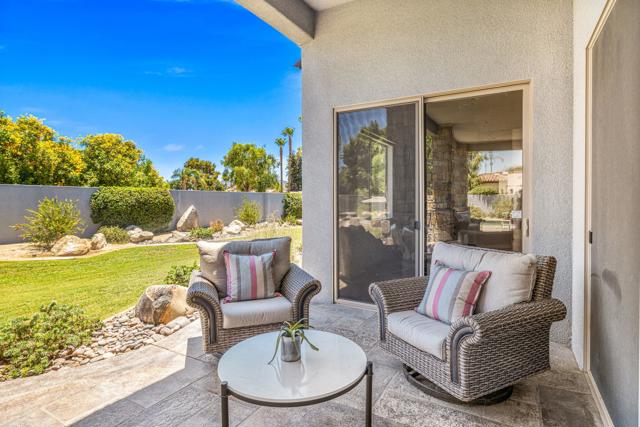 28 Clancy Lane S Lane, Rancho Mirage CA: https://media.crmls.org/mediaz/01c21609-8a81-4820-baca-f0177dc0ad7a.jpg