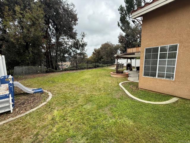 43075 Corte Fresca, Temecula CA: https://media.crmls.org/mediaz/01c2303f-c3b8-4741-8d1d-82f7cbf5932b.jpg