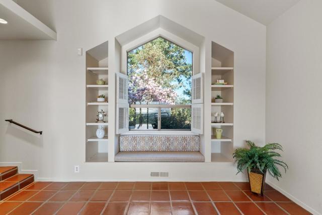 925 Skyward Drive, Aptos CA: https://media.crmls.org/mediaz/01c28e6e-c3b4-4485-a9a0-2efe1329a2f7.jpg