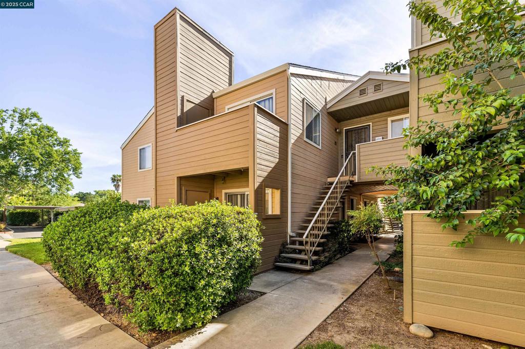 1019 Dornajo Way #110