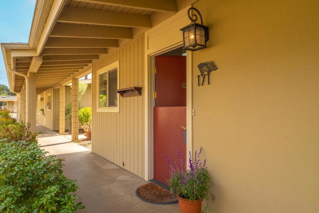 171 Hacienda Carmel