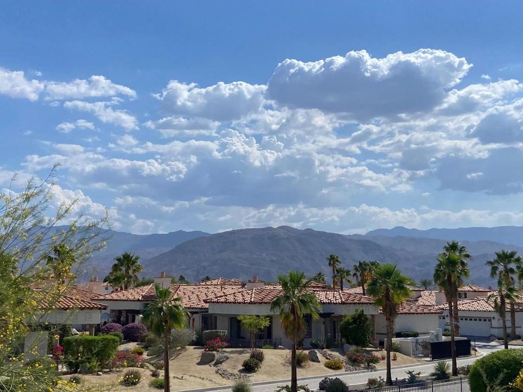 1911 Via San Martino, Palm Desert, CA 92211