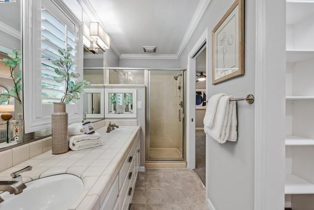 519 Ellesmere Dr, Walnut Creek CA: https://media.crmls.org/mediaz/01c3d1e6-7191-48d2-a0d5-292e496f4310.jpg