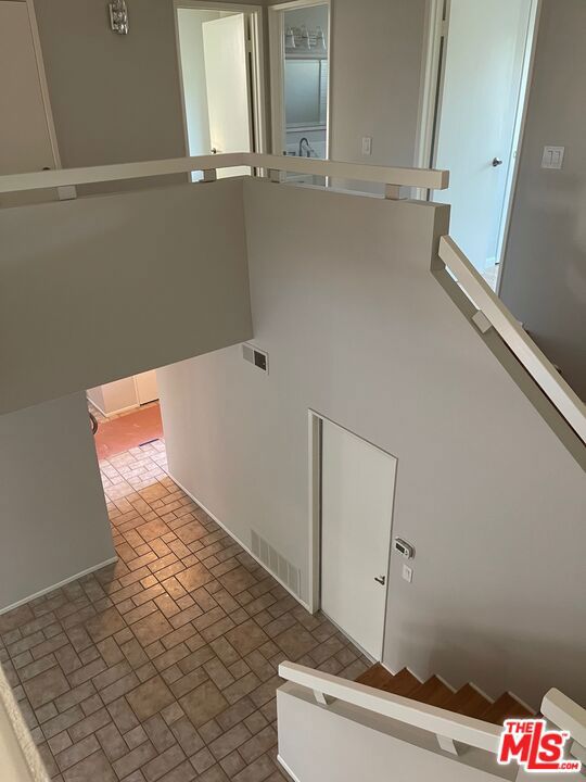 603 Racquet Club Lane, Thousand Oaks CA: https://media.crmls.org/mediaz/01c65f5a-32e5-40a5-8212-6d3c51c01d36.jpg