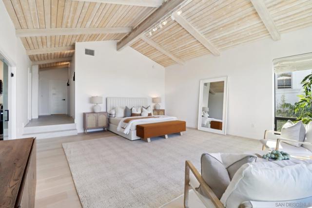 7117 Obelisco Cir, Carlsbad CA: https://media.crmls.org/mediaz/01c6ccab-4341-44dc-861c-286c939254bf.jpg
