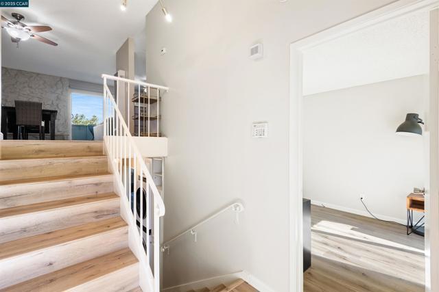 2420 Pleasant Hill Rd, Pleasant Hill CA: https://media.crmls.org/mediaz/01c71611-eb37-4796-bfe5-13bbc0707d3a.jpg