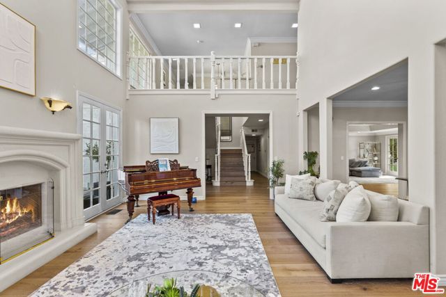 22241 Alizondo Drive, Woodland Hills CA: https://media.crmls.org/mediaz/01c84f1b-616a-46e4-8320-4149e55299cd.jpg