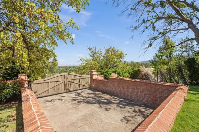 12359 Farr Ranch Road, Saratoga CA: https://media.crmls.org/mediaz/01c91c5f-7661-48b8-840e-a929decb9c99.jpg