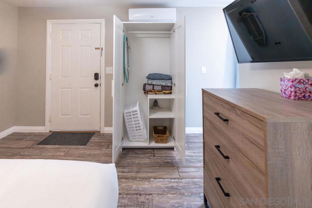 847 Beryl St - photo 15