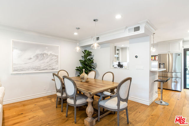 1625 Idaho Avenue, Santa Monica CA: https://media.crmls.org/mediaz/01cb86a6-a075-4e73-b26a-6483f9eda2e8.jpg