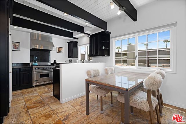 20 1/2 NORTHSTAR Street, Marina del Rey CA: https://media.crmls.org/mediaz/01cb9c8a-450e-44a2-889d-012aaa00bb54.jpg