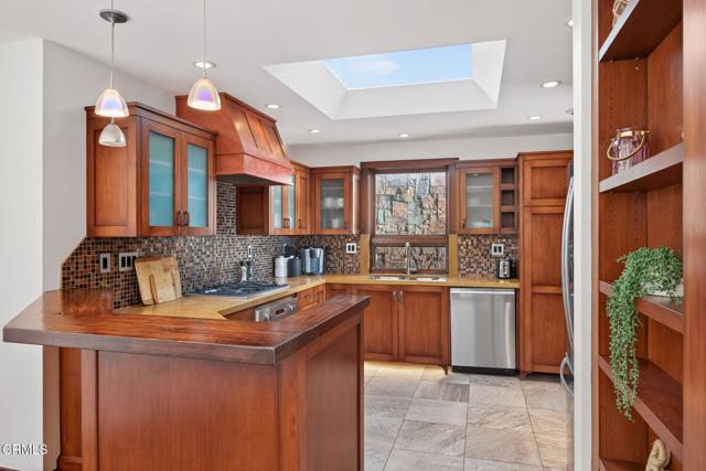 Detail Gallery Image 10 of 57 For 2916 Lakeshore Ct, Oxnard,  CA 93035 - 4 Beds | 3 Baths