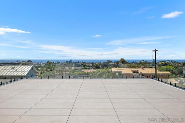 1009 Arcadia Road, Encinitas CA: https://media.crmls.org/mediaz/01cd7d66-9cc6-416e-9ab2-1e494c9d80c9.jpg