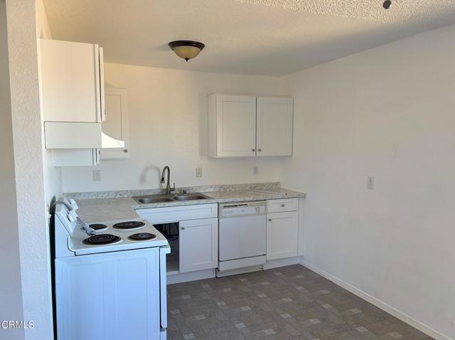 Detail Gallery Image 9 of 13 For 20961 83rd St, California City,  CA 93505 - – Beds | – Baths