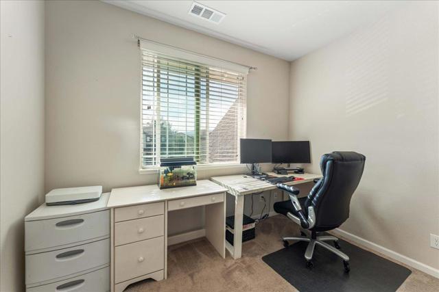 1600 Panorama Drive, Hollister CA: https://media.crmls.org/mediaz/01cefa0d-09e3-4215-8a75-3d7939338e7d.jpg