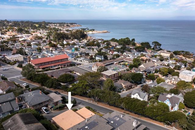 311 Lighthouse Avenue, Pacific Grove CA: https://media.crmls.org/mediaz/01d0112e-c218-42be-b3e4-08118d475d94.jpg