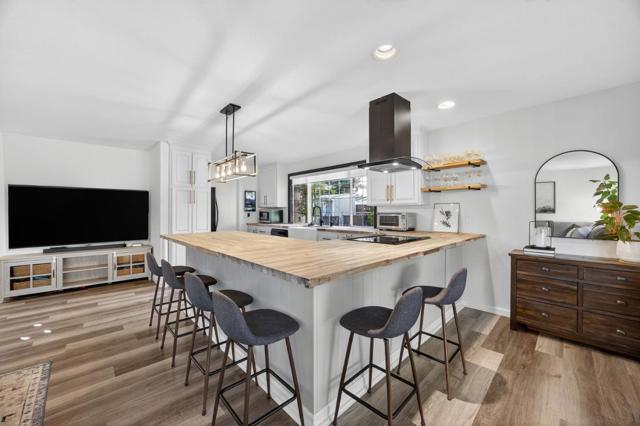 1295 Jasmine Way, Morgan Hill CA: https://media.crmls.org/mediaz/01d0845f-13cc-4075-970e-ac9011058a8d.jpg