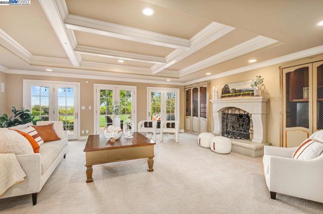 3029 Alburni Ct, Pleasanton CA: https://media.crmls.org/mediaz/01d0ead7-b589-424f-b138-423566a239df.jpg