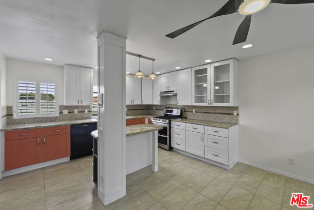 2806 6th Street photo 8