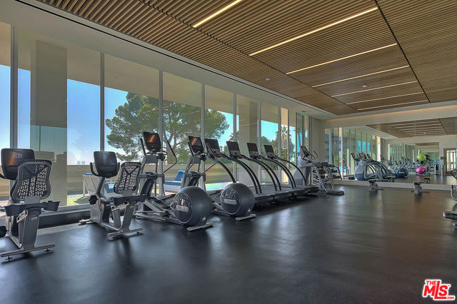 9255 Doheny Road, West Hollywood CA: https://media.crmls.org/mediaz/01d14ca8-5cc2-4701-9c09-5b75dc7aa28b.jpg