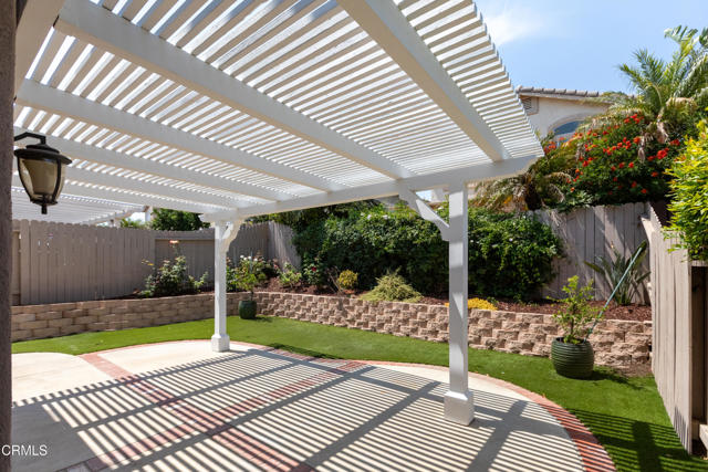 5247 San Francesca, Camarillo CA: https://media.crmls.org/mediaz/01d176fe-41cc-40ce-b905-dff64c6bded8.jpg