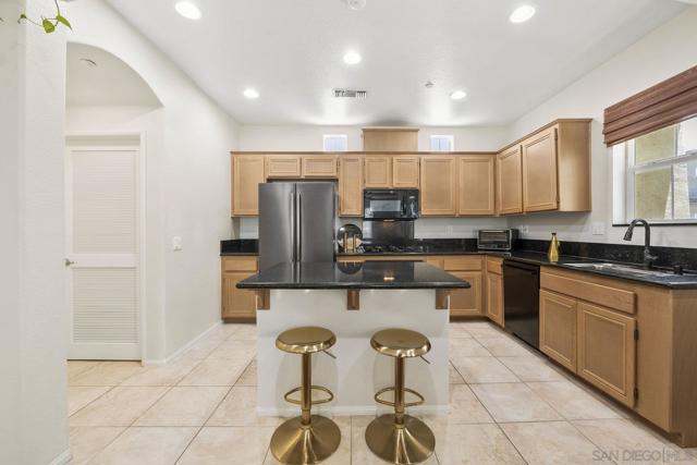 16942 Vasquez Way, San Diego CA: https://media.crmls.org/mediaz/01d22b23-8cf9-45ba-bbe5-fcbe8ddb28de.jpg