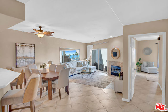 200 Pacific Coast Highway, Huntington Beach CA: https://media.crmls.org/mediaz/01d233f2-c201-4304-8d7d-7c948b7e588e.jpg