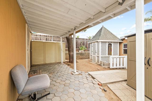 9690 Bundy Drive, Santee CA: https://media.crmls.org/mediaz/01d25524-2e9a-433e-85b7-49220fffd8f4.jpg