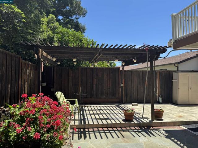898 Luxury Dr, Concord CA: https://media.crmls.org/mediaz/01d2e3c1-8719-48c0-88d7-ad8b8fa2972d.jpg