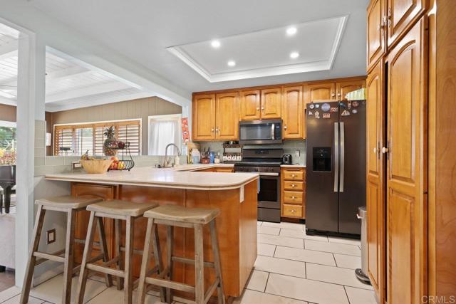 Detail Gallery Image 6 of 33 For 7001 Lemonwood Ln, Lemon Grove,  CA 91945 - 4 Beds | 3 Baths