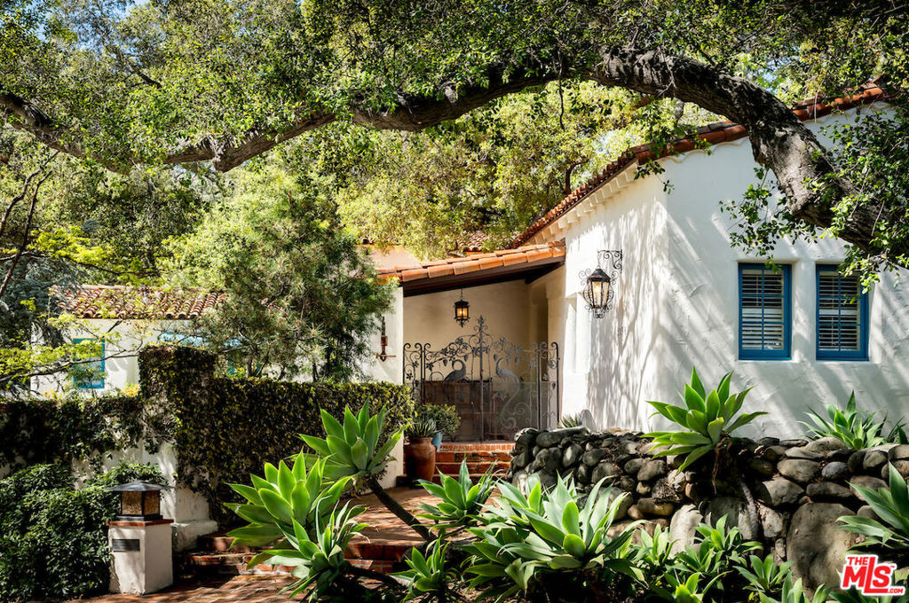 1158 Woodland Drive