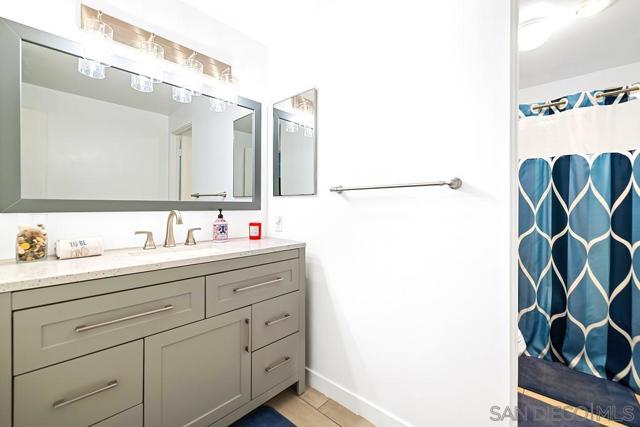 44784 Sherwood Drive, Indio CA: https://media.crmls.org/mediaz/01d6d853-db25-47dc-bfd5-c25e943ca2c6.jpg