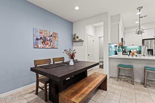 230 Farmhouse Drive, Simi Valley CA: https://media.crmls.org/mediaz/01d75868-92ad-4f69-a97a-a2f3f4869792.jpg