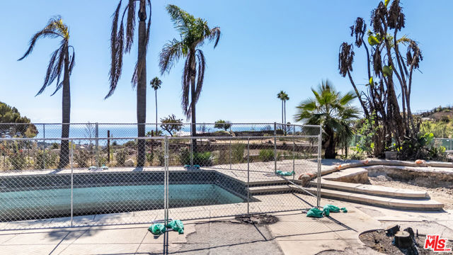 Drew Fenton | 16616 Merrivale Lane Pacific Palisades CA | MLS: 7485844 Drew Fenton | 16616 Merrivale Lane Pacific Palisades CA | MLS: 7485844