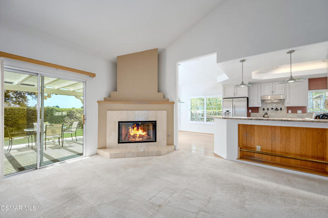 3695 Mapleknoll Place, Thousand Oaks CA: https://media.crmls.org/mediaz/01d7cc79-e6dc-43a8-b5d6-50a725899c87.jpg