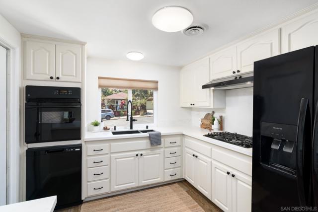 5805 Laramie Way, San Diego CA: https://media.crmls.org/mediaz/01d80dd5-3fe8-40a2-a39f-df83481a51e8.jpg