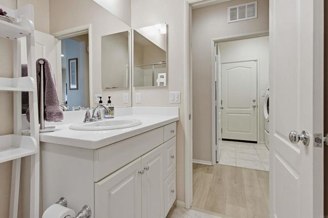 Detail Gallery Image 31 of 64 For 220 Pantaneiro Pl, Fallbrook,  CA 92028 - 3 Beds | 3 Baths