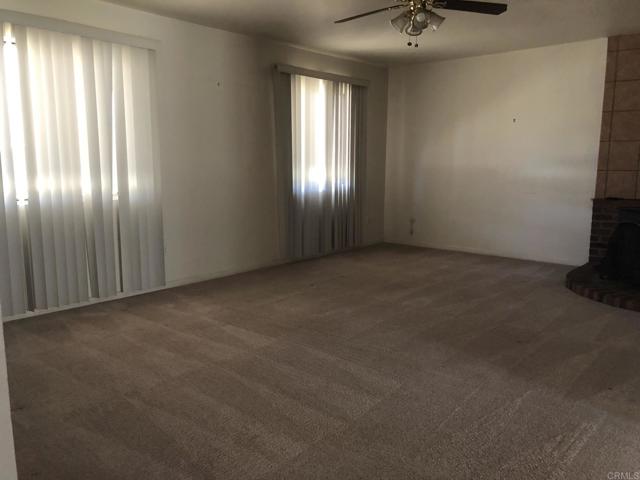 1681 E Mission Avenue, Escondido CA: https://media.crmls.org/mediaz/01d84e29-a0b1-4819-a297-fc2fe6f88b5d.jpg