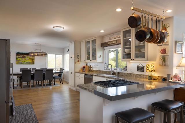 27302 Highway 1, Carmel CA: https://media.crmls.org/mediaz/01d88675-e550-4d87-82e8-7514131b56c8.jpg