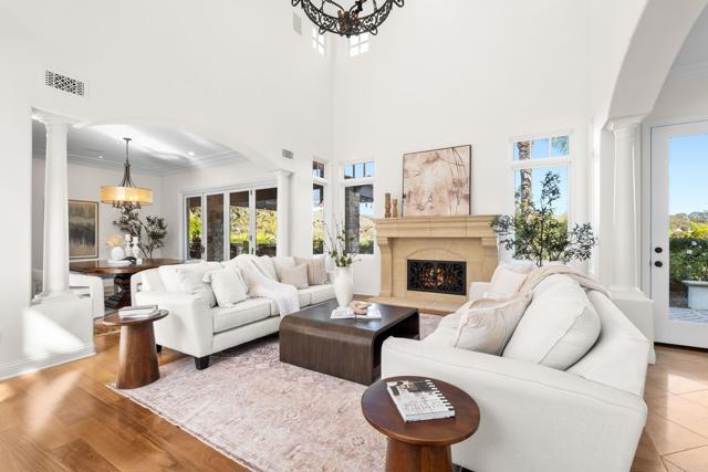 Detail Gallery Image 5 of 51 For 3376 Calle Tres Vistas, Encinitas,  CA 92024 - 5 Beds | 5/1 Baths